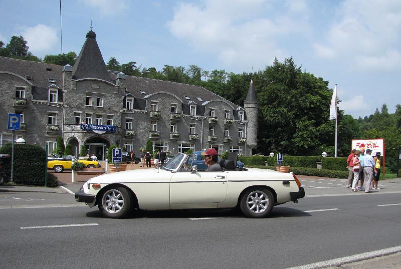 Lunch time in de Floreal in La Roche (29).JPG